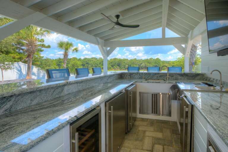 Outdoor Kitchen