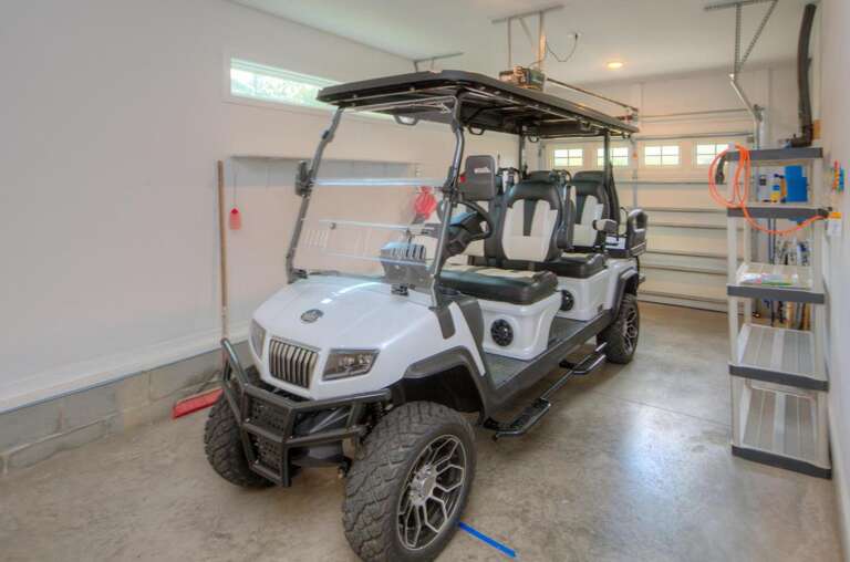 Golf Cart
 GW 6-9-25