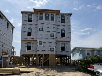 1009 W. Beach Drive