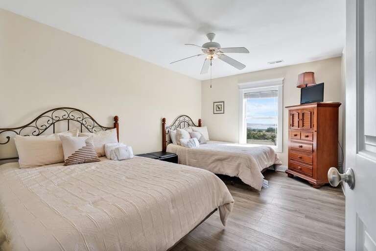 Beach Mountain.21.CG.4-16-25