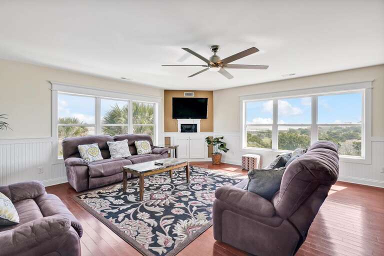 Beach Mountain.30.CG.4-16-25