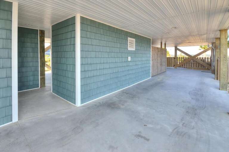 Beach Mountain 6628 Kings Lynn-large-049-031-Outdoor ShowerStorageCarport-1500x994-72dpi