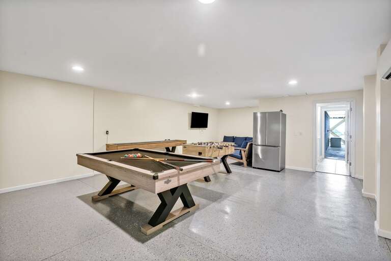 Game Room
CG.4-16-25