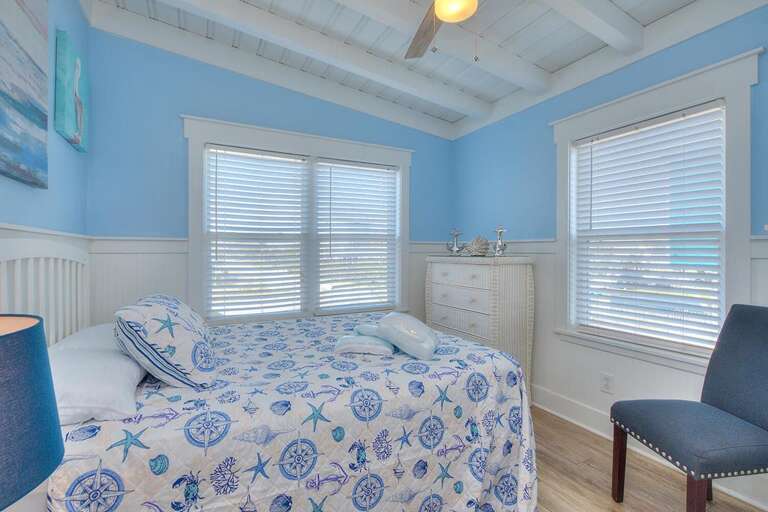 Queen Bedroom
 GW 3.2023