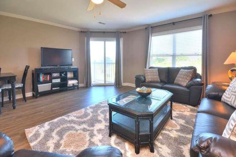 Ocean Walk 2204 105 SE 58th St-small-005-36-Living Room-666x445-72dpi