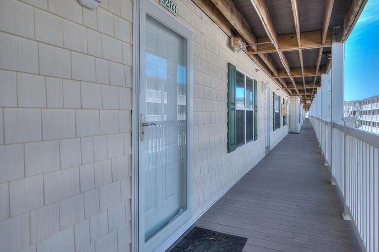 Exterior of Condo
GW 1.2023