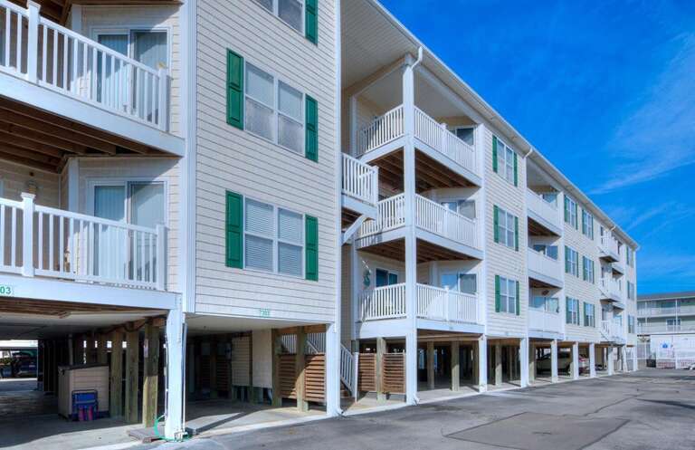 Exterior of Condo
GW 1.2023