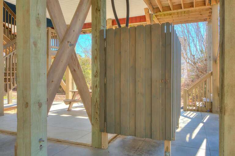 Outdoor shower
GW 2.2023