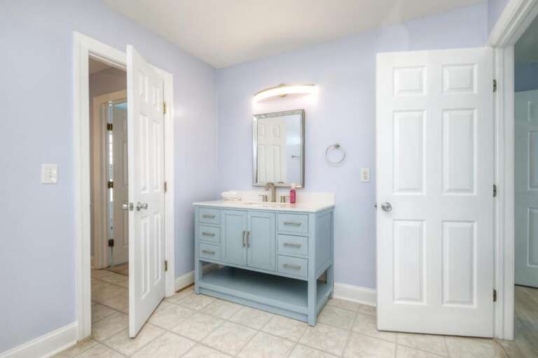 Bathroom 
GW.5-13-25