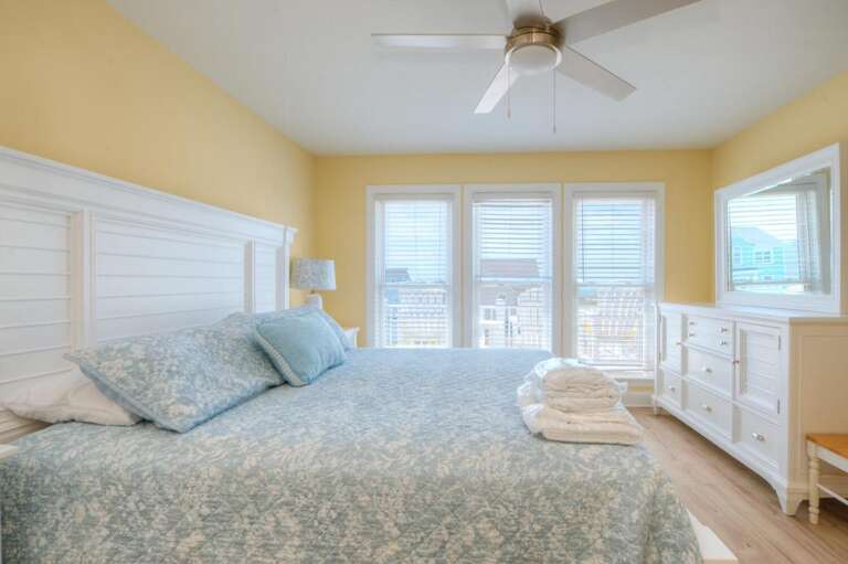 King Bedroom 
GW.5-13-25