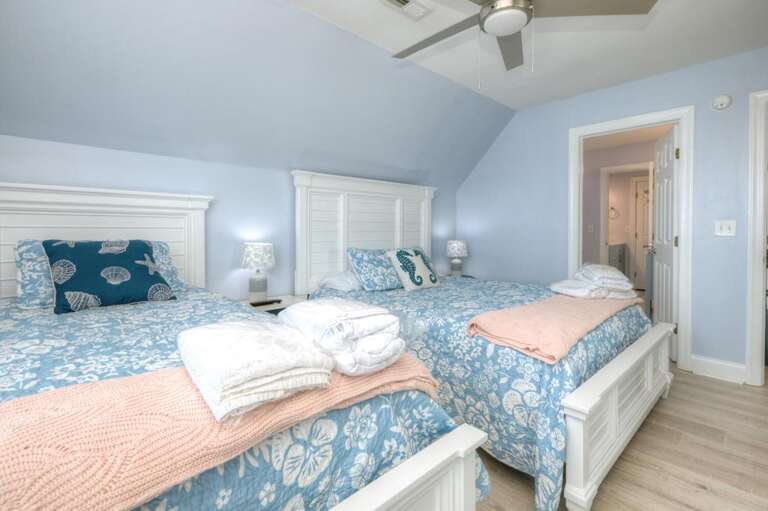 Picture Perfect.34.GW.5-13-25