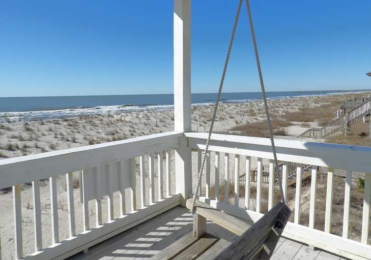 Ocean Views
2.2023