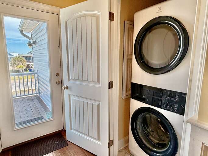 Washer and Dryer
5.8.26 - JR