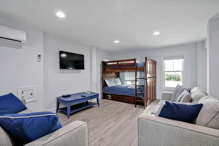 2nd Living Area
CG 11.17.23