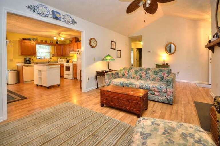 102 SE 37th St The Happy House-small-005-2-Living RoomKitchen-666x442-72dpi