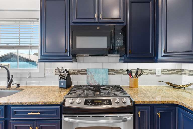 Kitchen
GW 6-10-25