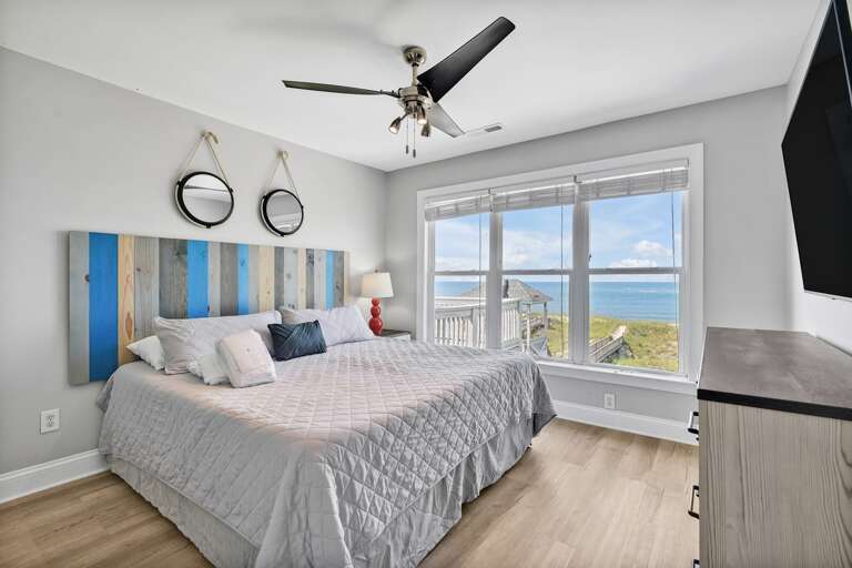 Blue and Brown King Bed
CG 6-4-25