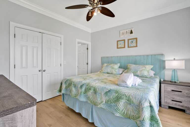 Green King Bed
CG 6-4-25