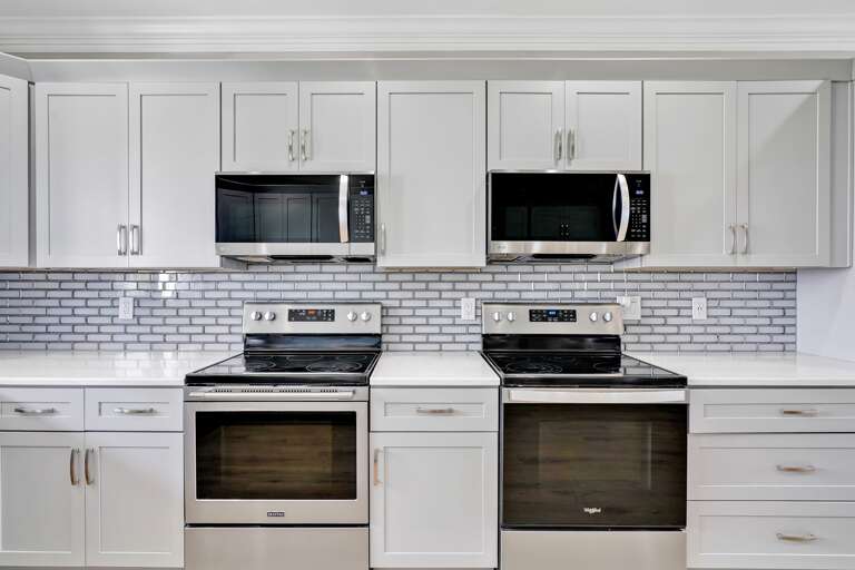 Kitchen 2 Microwaves and 2 Ovens
CG 6-4-25