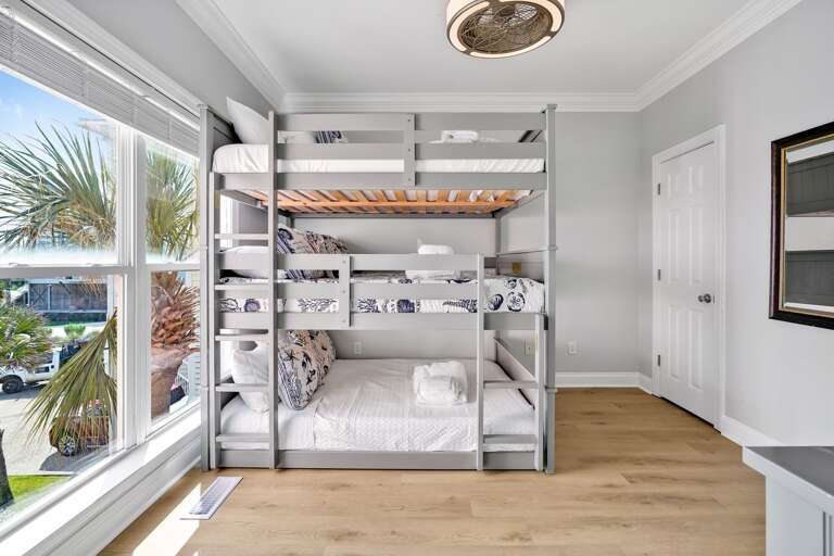 Triple Full Bunk
CG 6-4-25