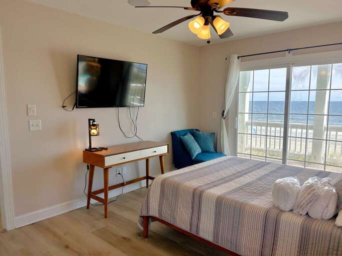 2nd floor guest bedroom