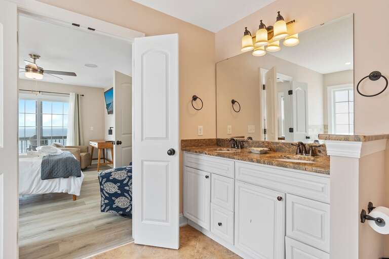 2nd floor master bathroom