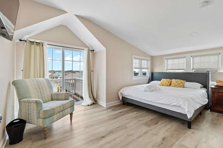 3rd floor master bedroom 1