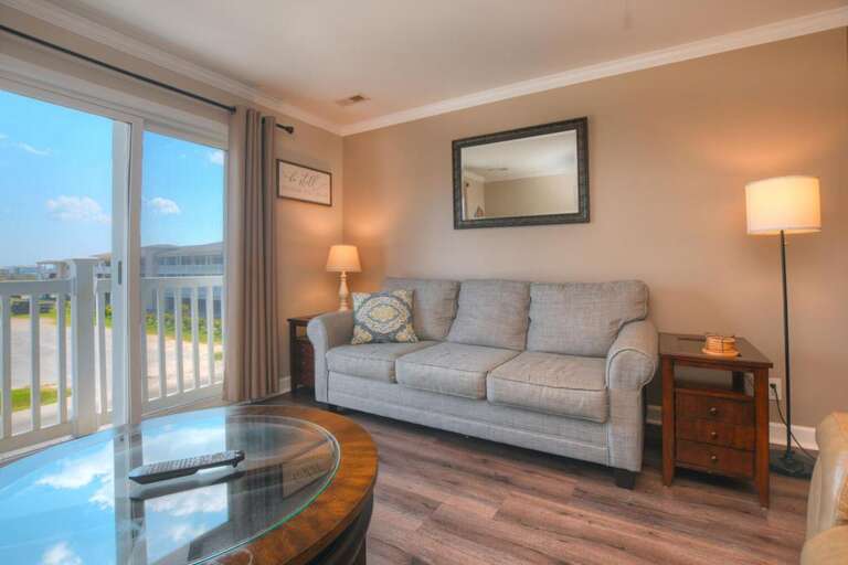 Living Room 
GW 9.2022