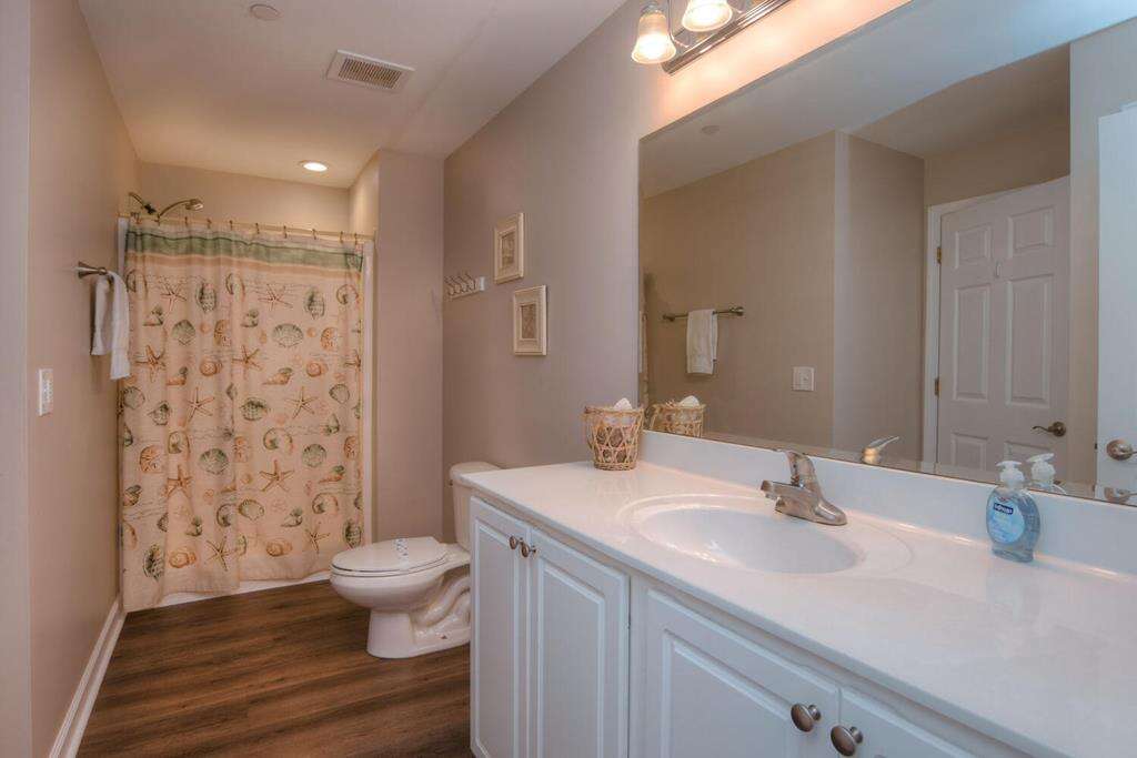 Ocean Walk 5203 Beautiful 2 Bedroom Condo Oak Island, NC Sleeps 6