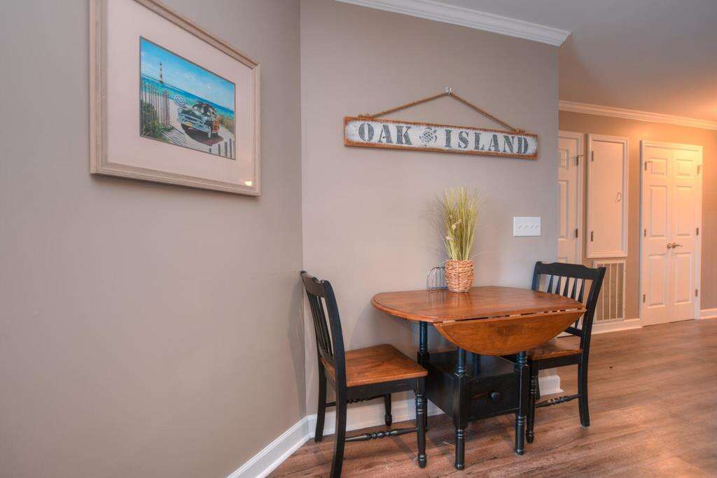 Ocean Walk 5203 Beautiful 2 Bedroom Condo Oak Island, NC Sleeps 6