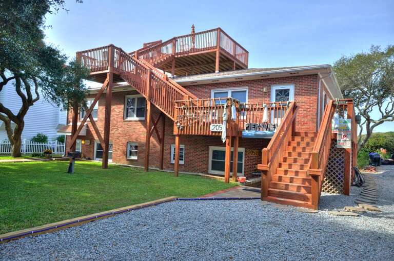 205 Norton St Pier View Oak-large-001-001-Front of Home-1500x993-72dpi