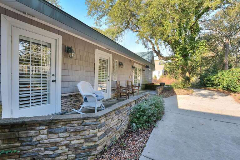 Stonesthrow 8601 E Oak Island-large-024-034-DSC 6408 09 10 Enhancer-1500x1000-72dpi