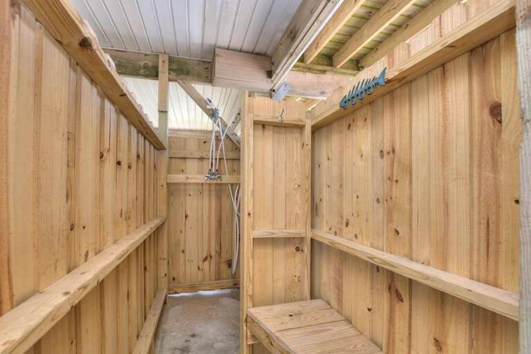 Enclosed Outdoor Shower