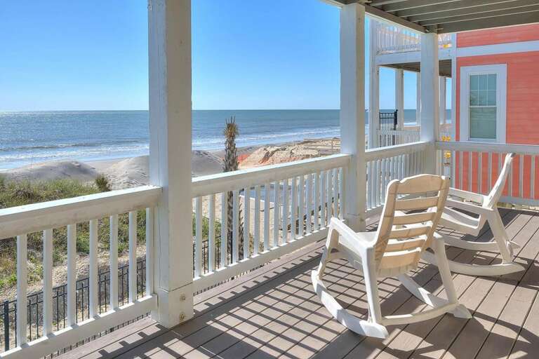 1st level Ocean Side Deck Ocean View with Chairs