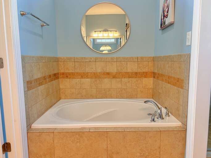Master King Bedroom Tub
JR 12/12/24