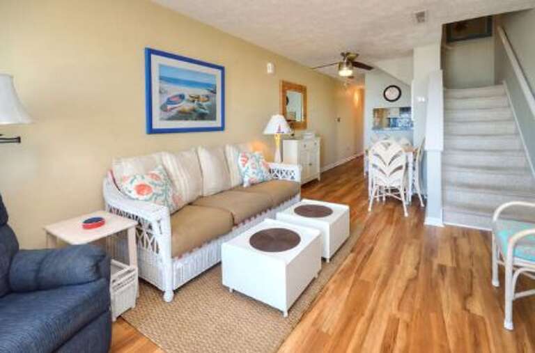 Living Dining Area