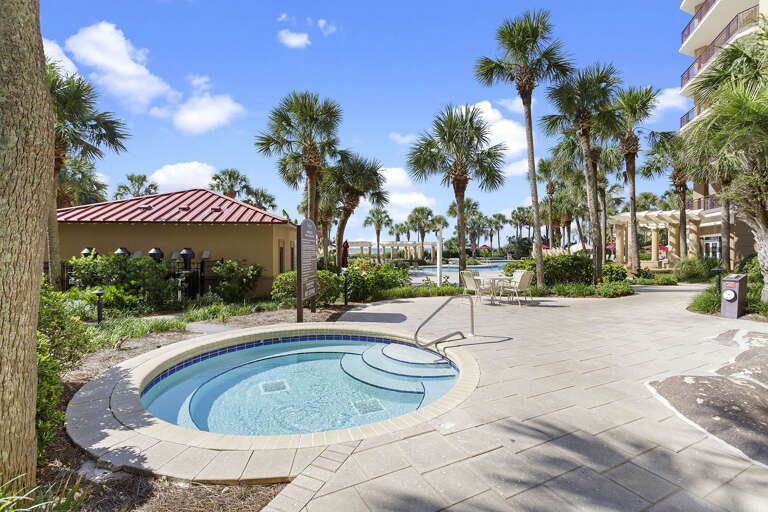 23-Westwinds-Hot-Tub