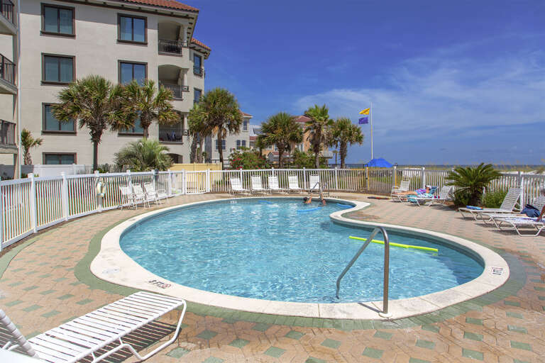 19-Windancer-Community-Pool-Alt