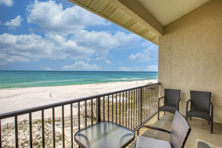 20-Windancer-410-Balcony