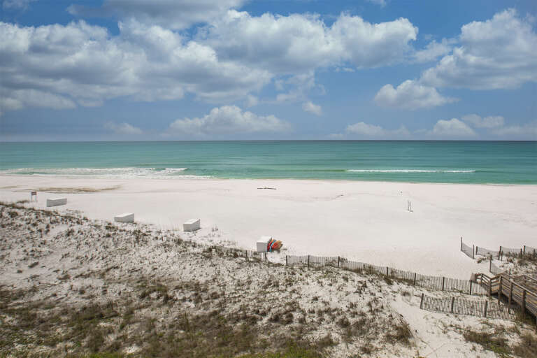 20-Windancer-410-Balcony-View