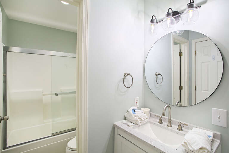 21-Windancer-411-Bathroom