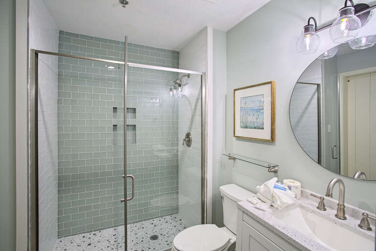 21-Windancer-411-Master-Bath-Alt