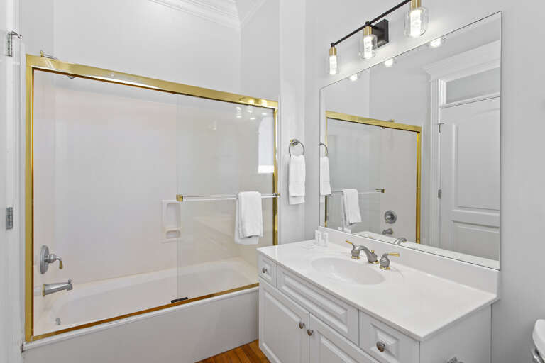 24-Casablanca-Guest-Bathroom