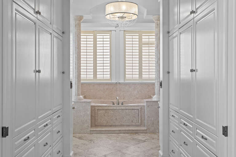 24-Casablanca-Primary-Bathroom