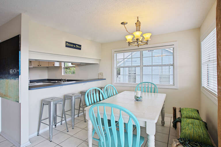18-Coral-Rose-Dining-Alt 18-Coral-Rose-Dining-Alt