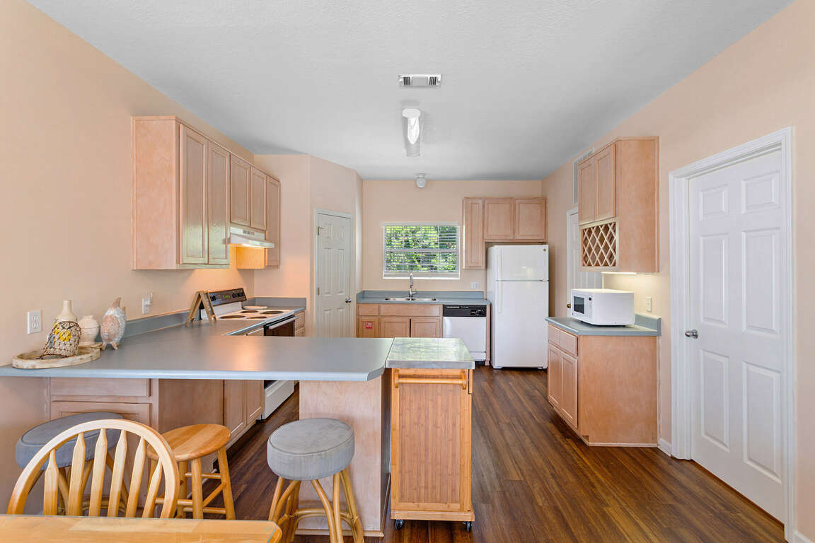 310 Legends Kitchen 1 310 Legends Kitchen 1