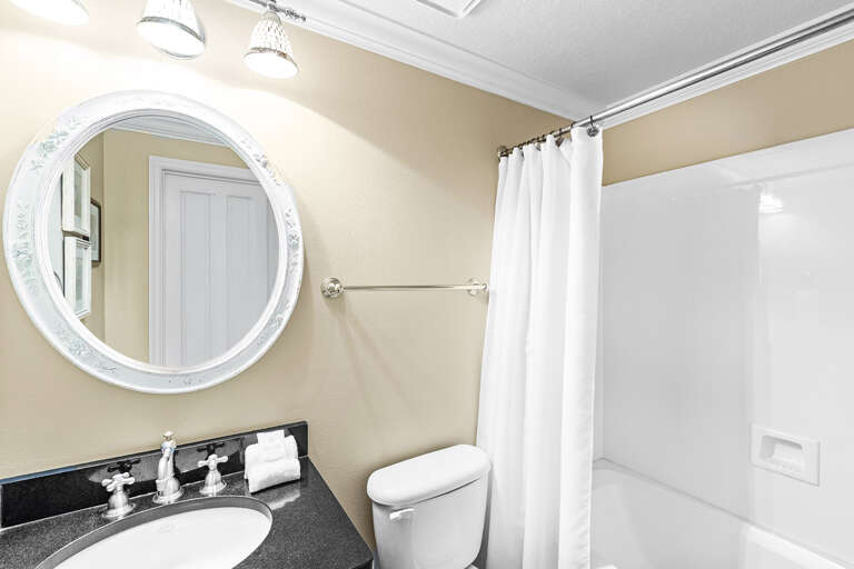 Ariel Dunes I 910 Guest Bathroom 2