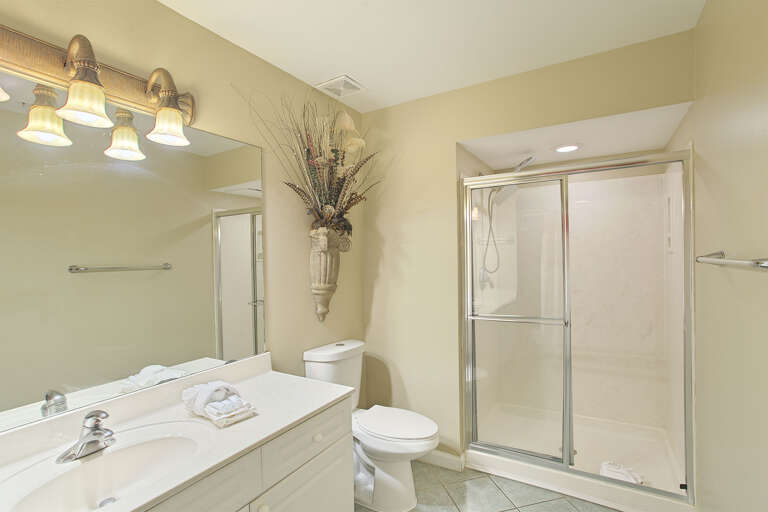 21-Amalfi-Coast-311A-Master-Bath