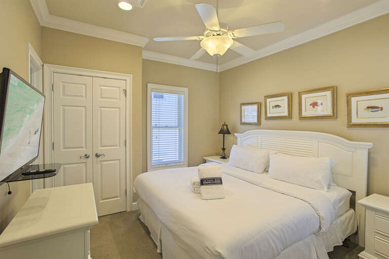 21-Paradis-Guest-House-Bedroom