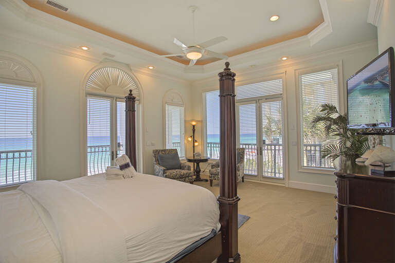 21-Paradis-Master-Bed-Alt